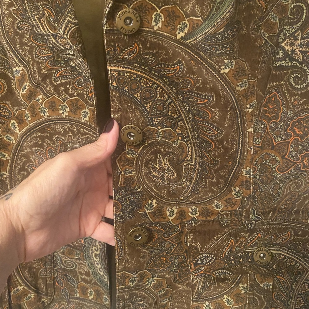 Jones Wear Studio Brown Paisley Blazer
Jacket - Picture 7 of 13